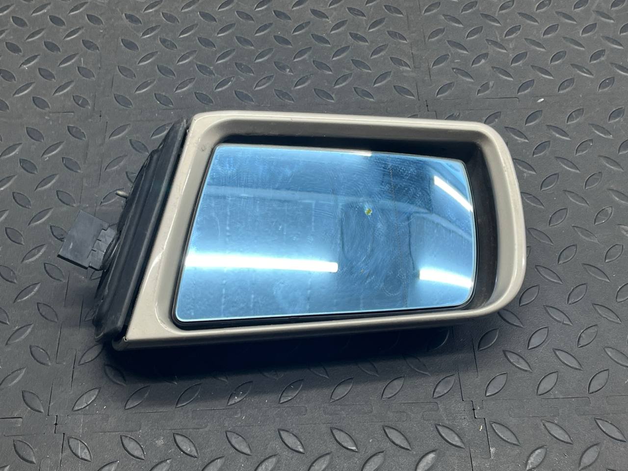 Зеркало левое Mercedes C/W202 1993-2001