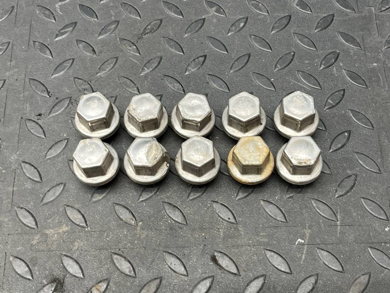 Гайка колесная Ford Focus/2 2004-2011