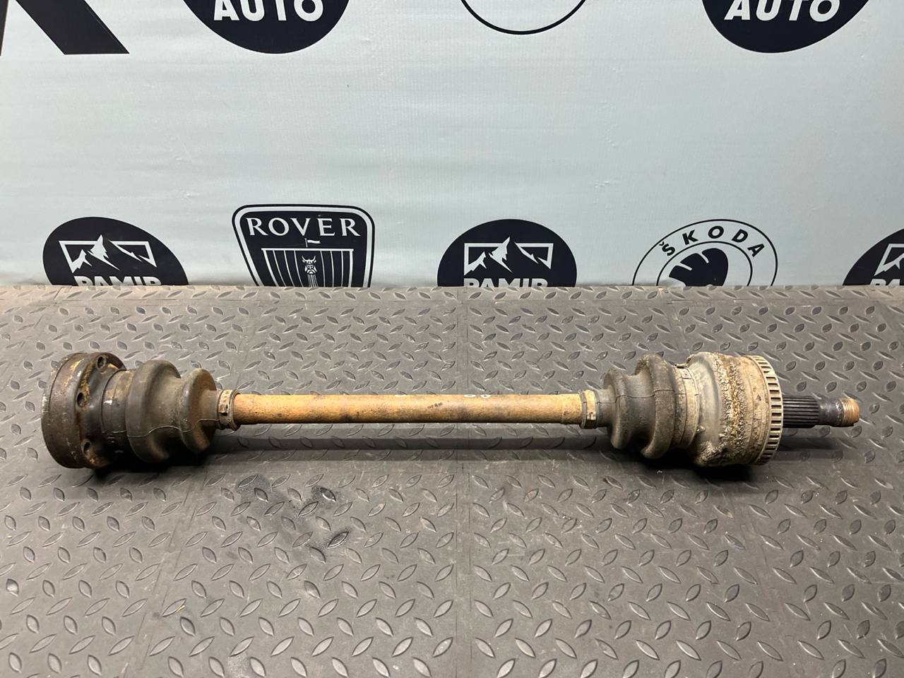 Полуось задняя Mercedes E/W210 1995-2003