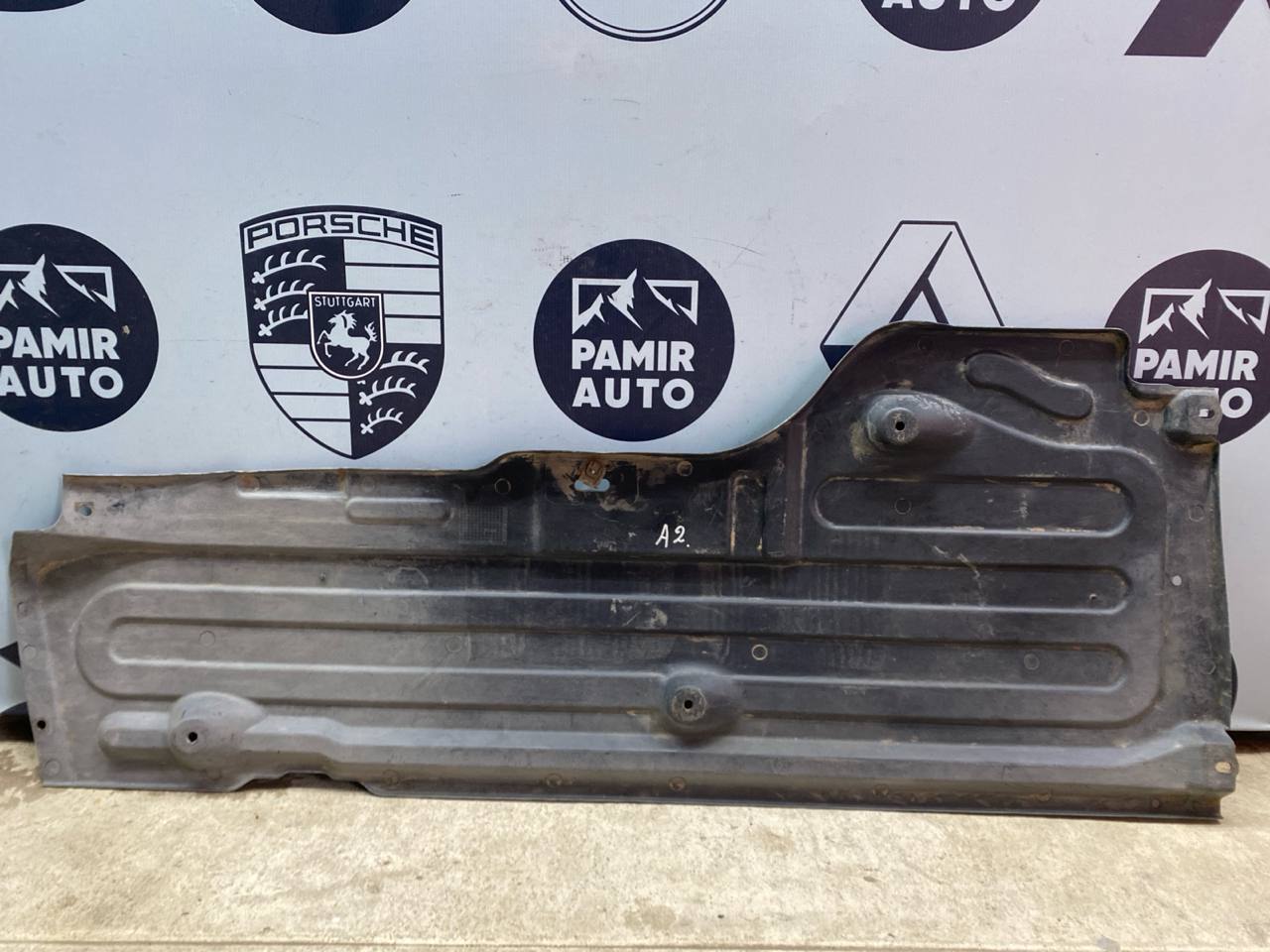 Защита антигравийная передняя левая Mercedes E/W211 2002-2009