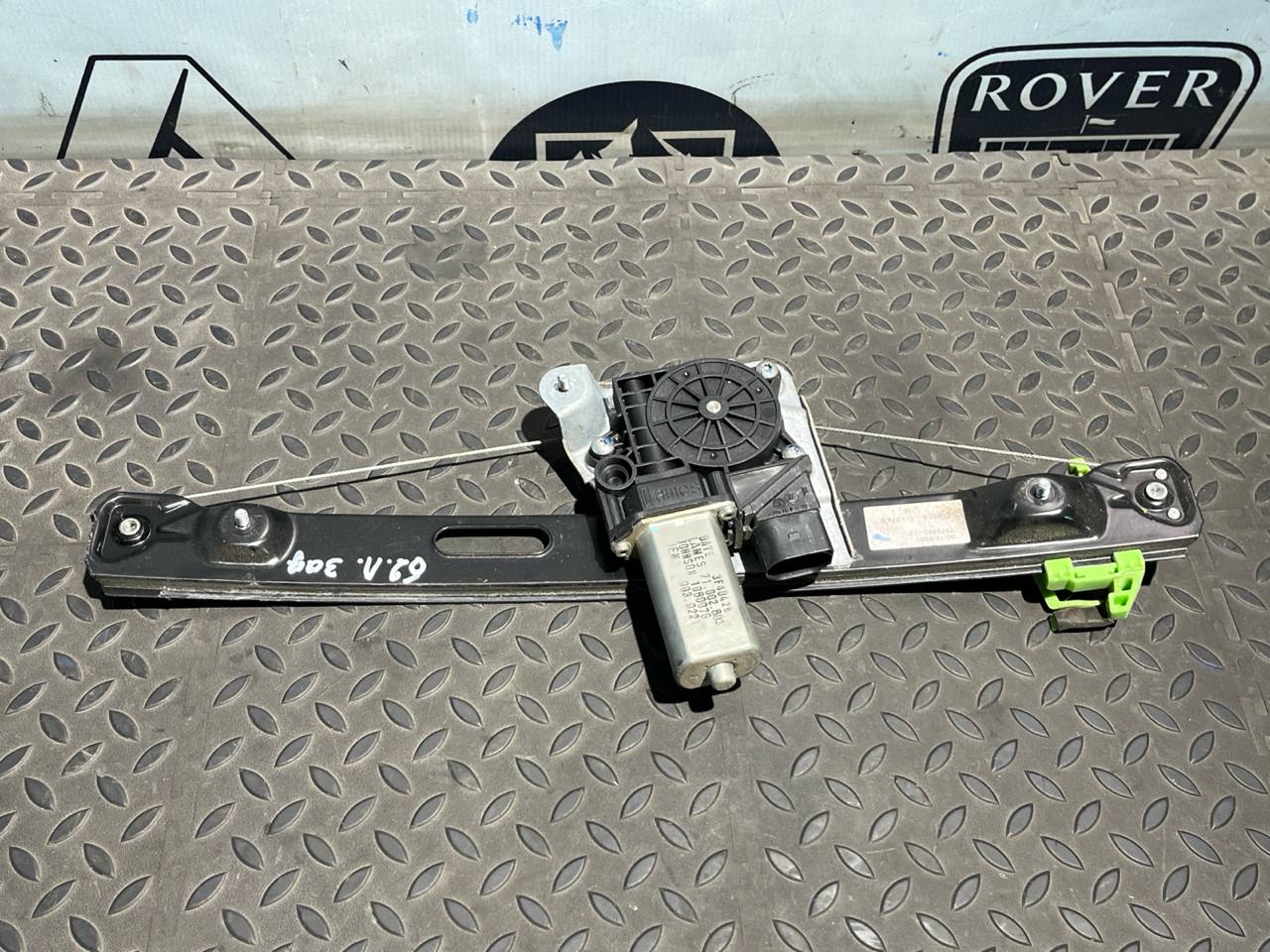 Стеклоподъемник задний левый BMW 3/E90 2004-2013