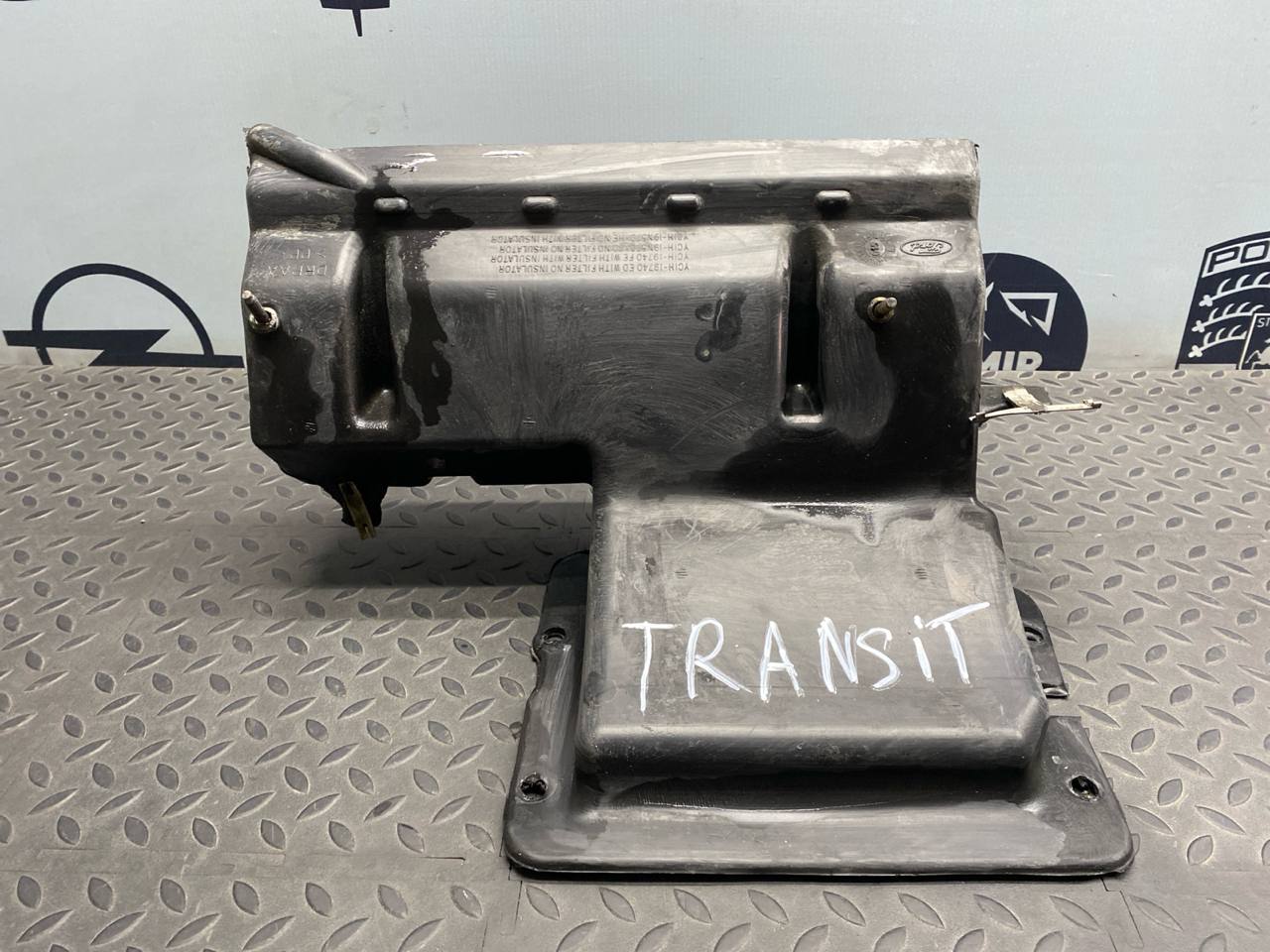 Корпус салонного фильтра Ford Transit 2000-2006