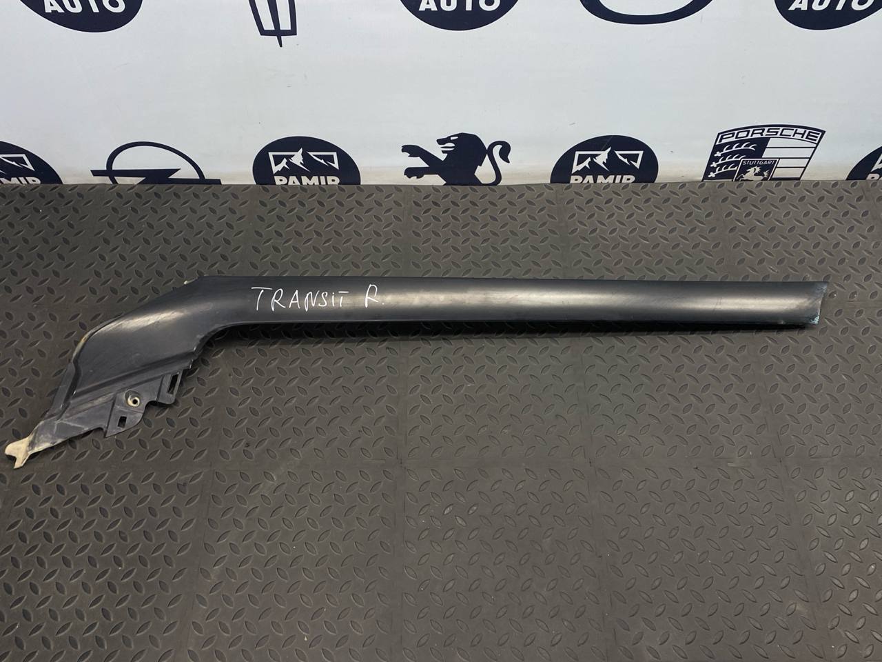 Накладка стойки правая Ford Transit 2000-2006