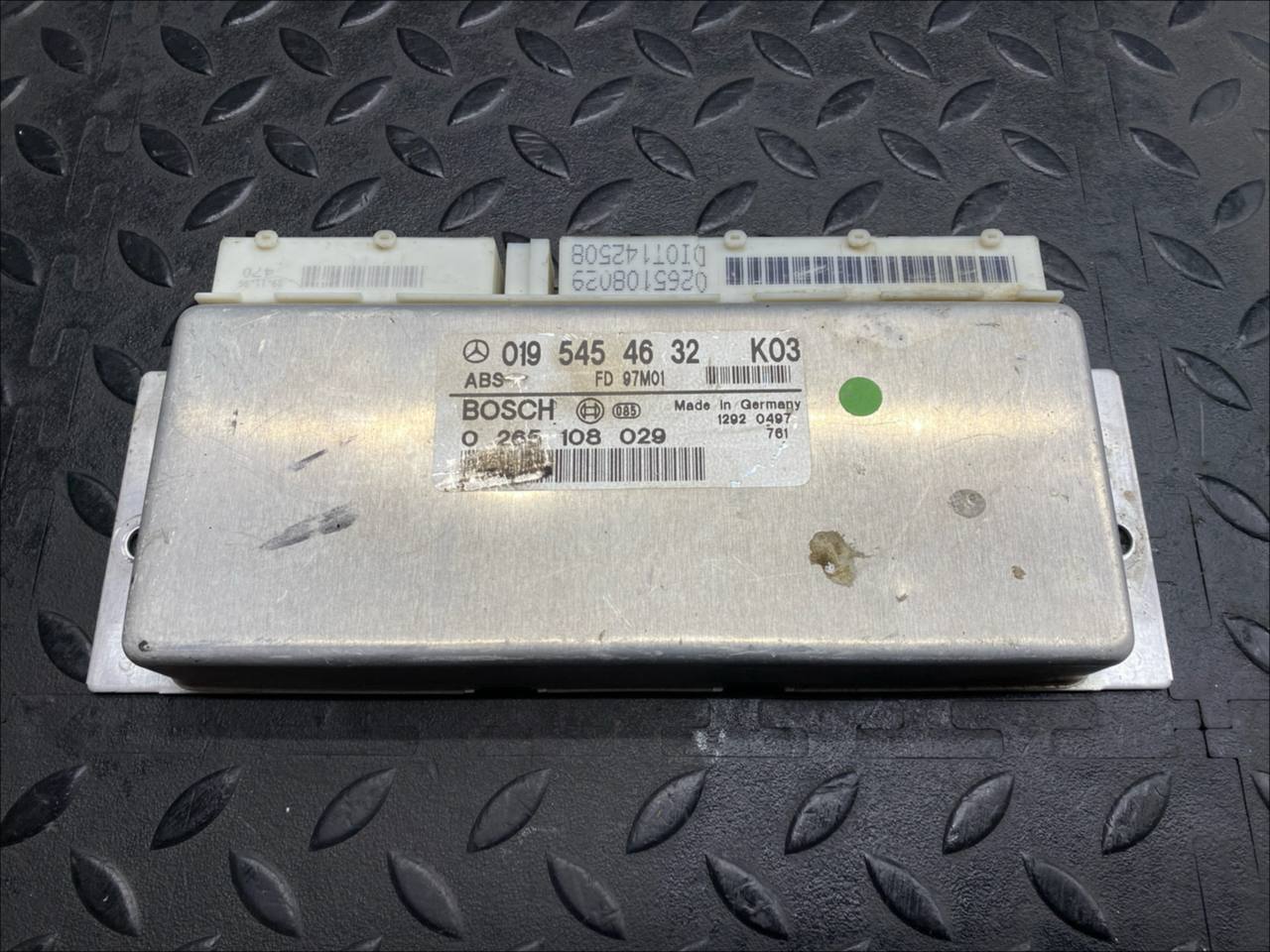 Блок управления ABS Mercedes C/W202 1993-2001