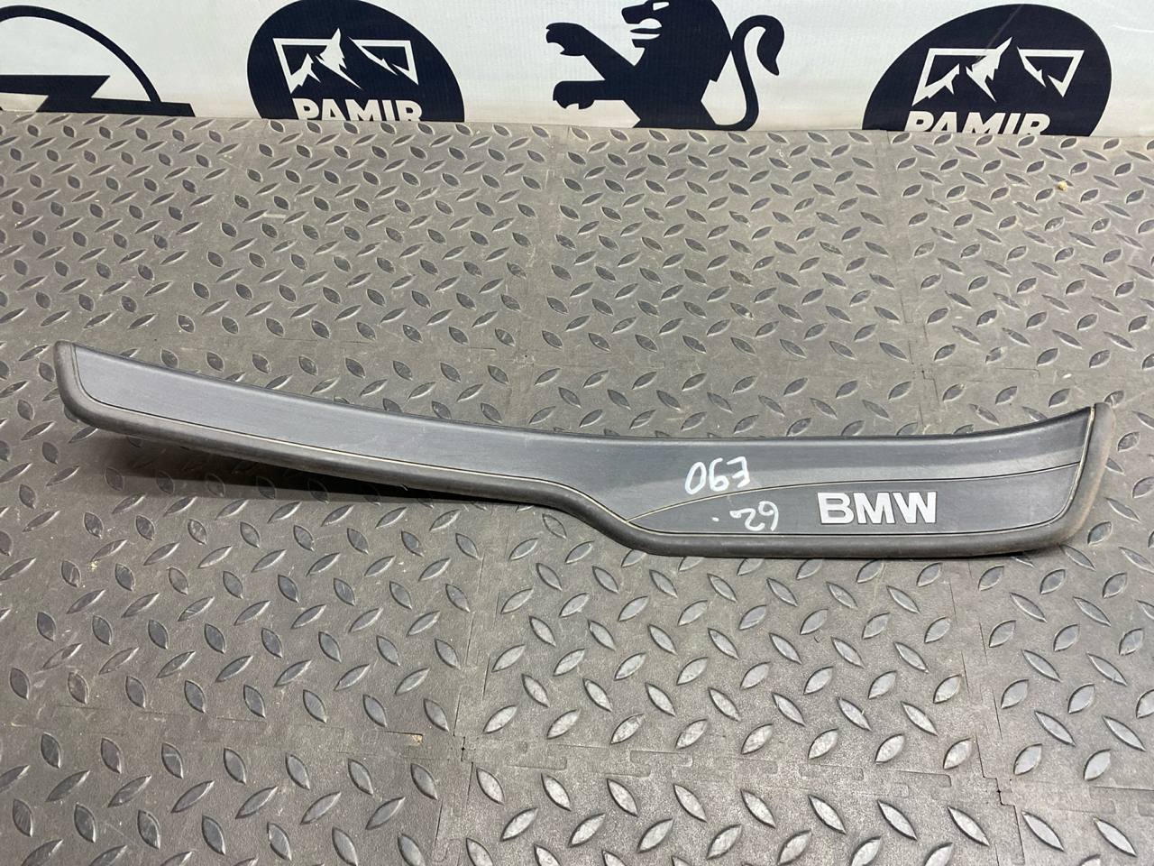 Накладка порога задняя правая BMW 3/E90 2004-2013