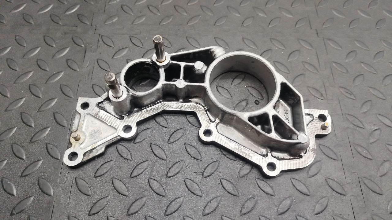 Крышка двигателя Mercedes E/W210 1995-2003