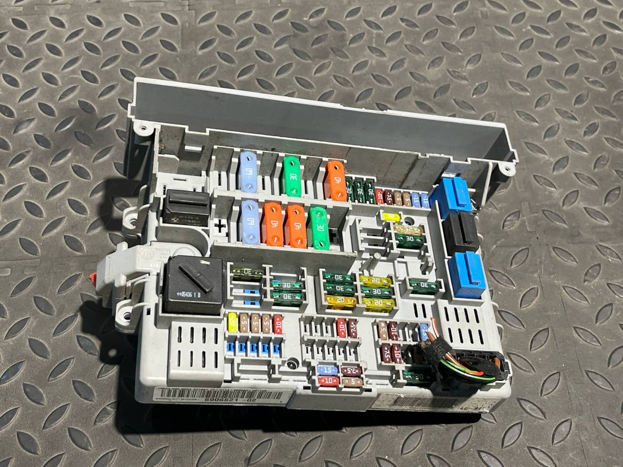 Блок предохранителей BMW 3/E90 2004-2013