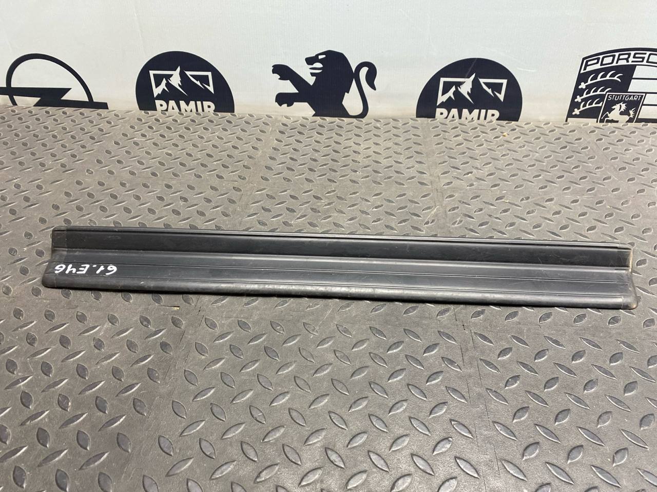 Накладка порога передняя правая BMW 3/E46 1998-2007