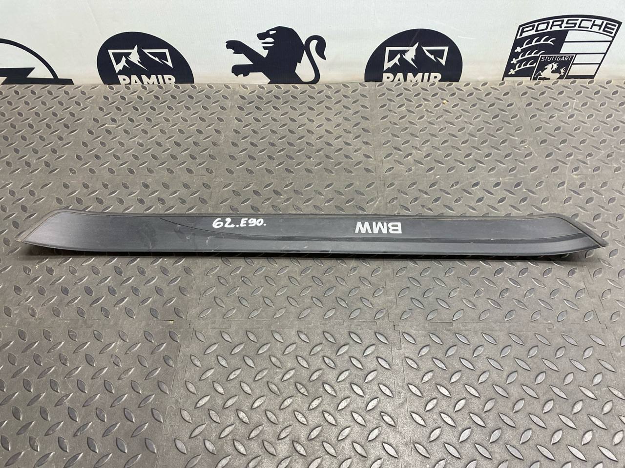 Накладка порога передняя левая BMW 3/E90 2004-2013