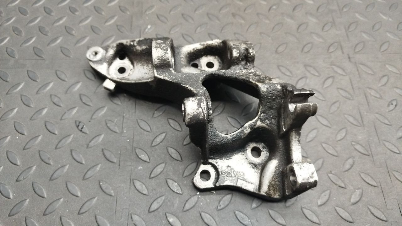 Кронштейн генератора Peugeot Expert/2 2007-2016