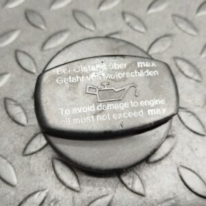 Крышка маслозаливной горловины Mercedes E/W210 1995-2003