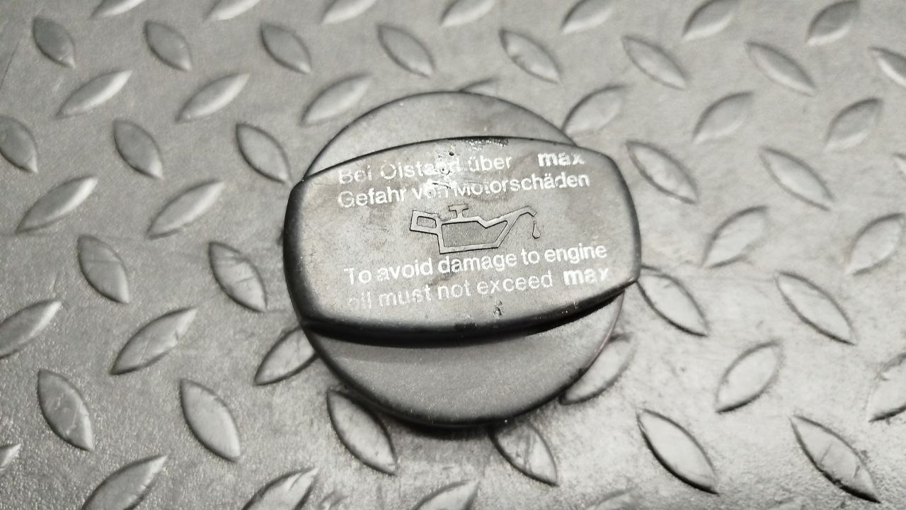 Крышка маслозаливной горловины Mercedes E/W210 1995-2003