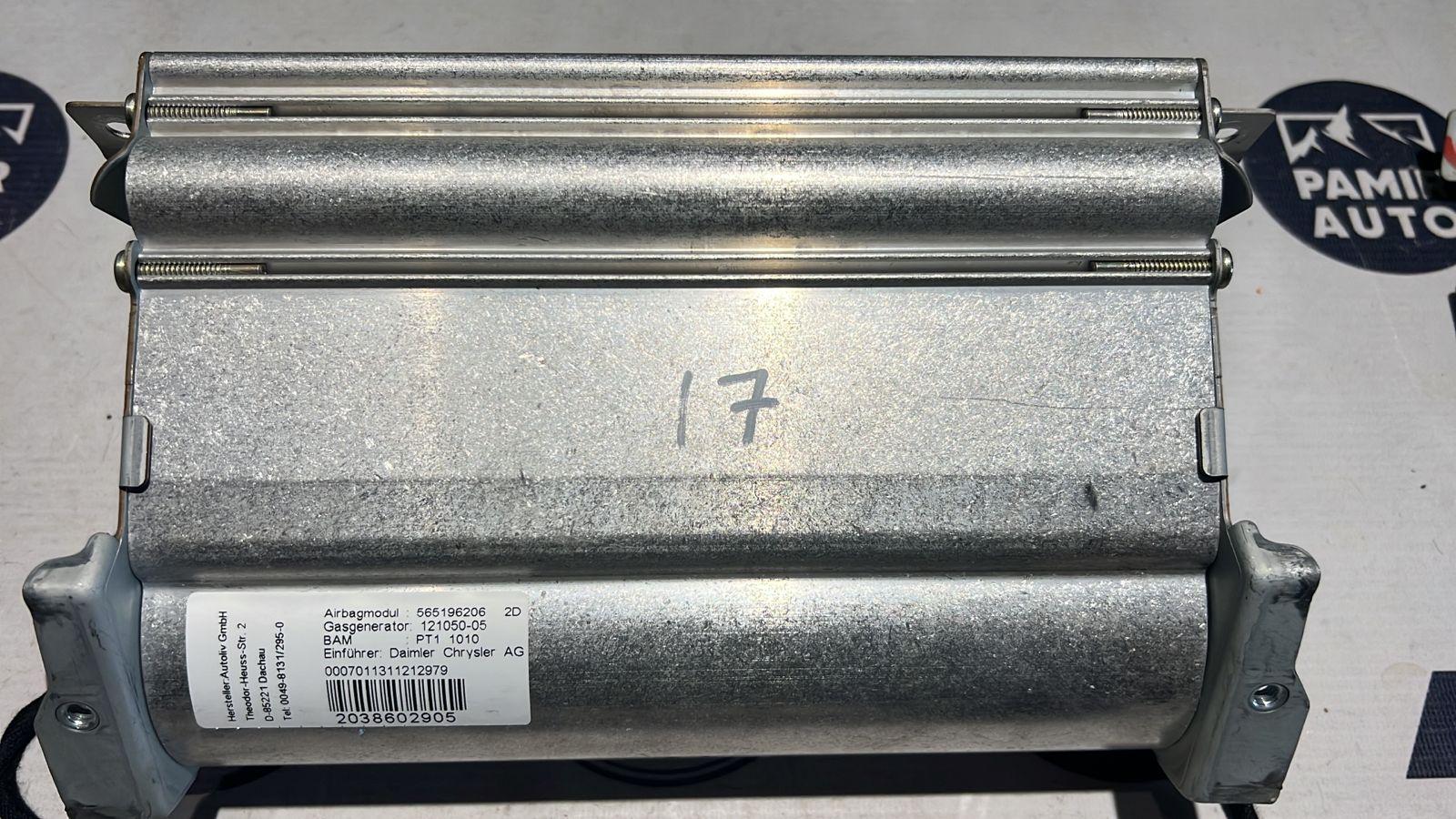 Подушка безопасности в торпедо Mercedes C/W203 2000-2008