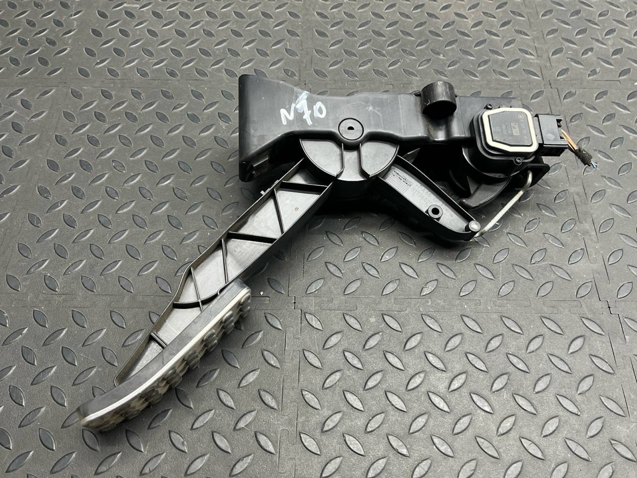 Педаль газа Mercedes B/W245 2005-2011