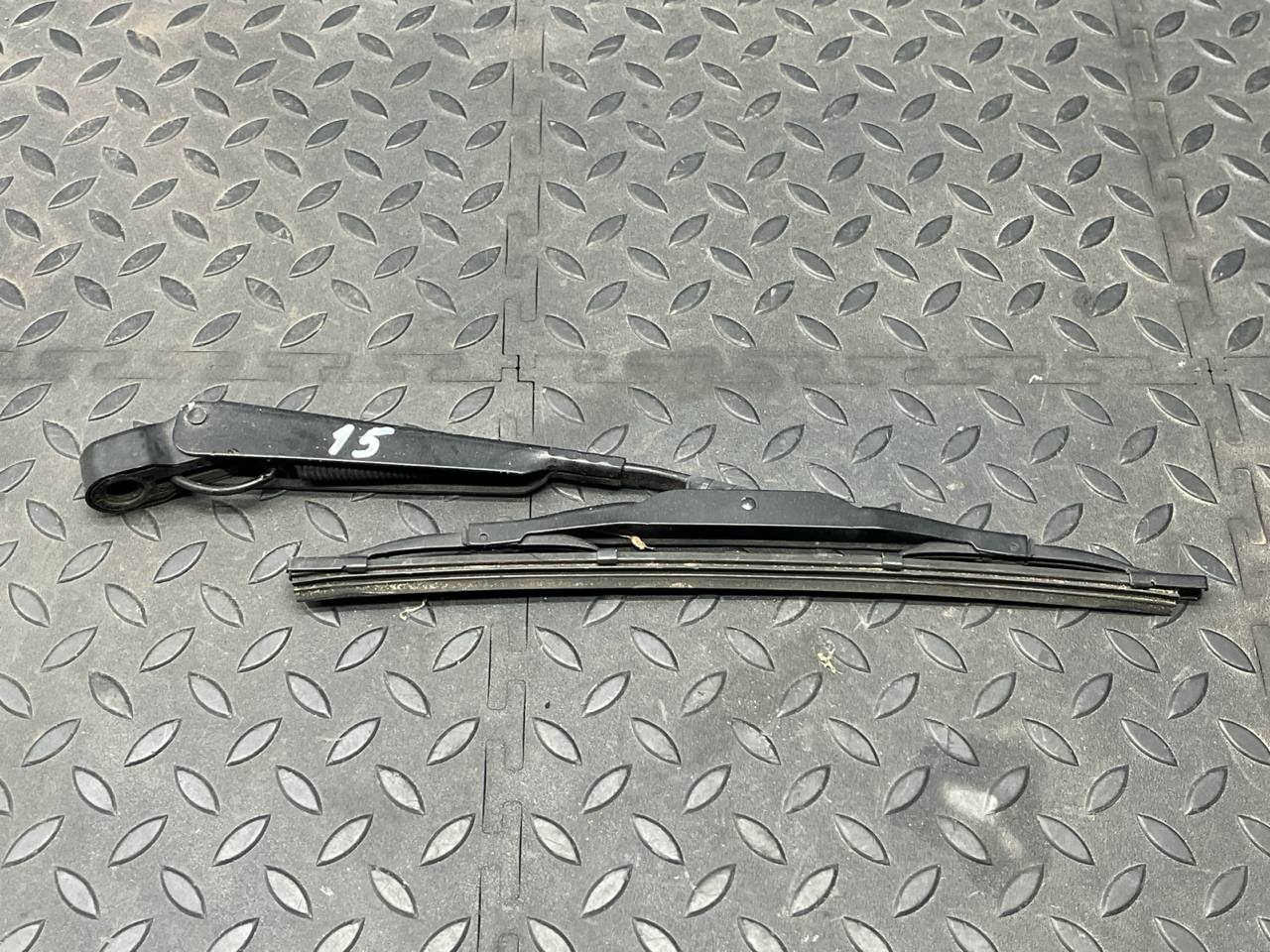 Поводок стеклоочистителя задний Ford Focus/2 2004-2011