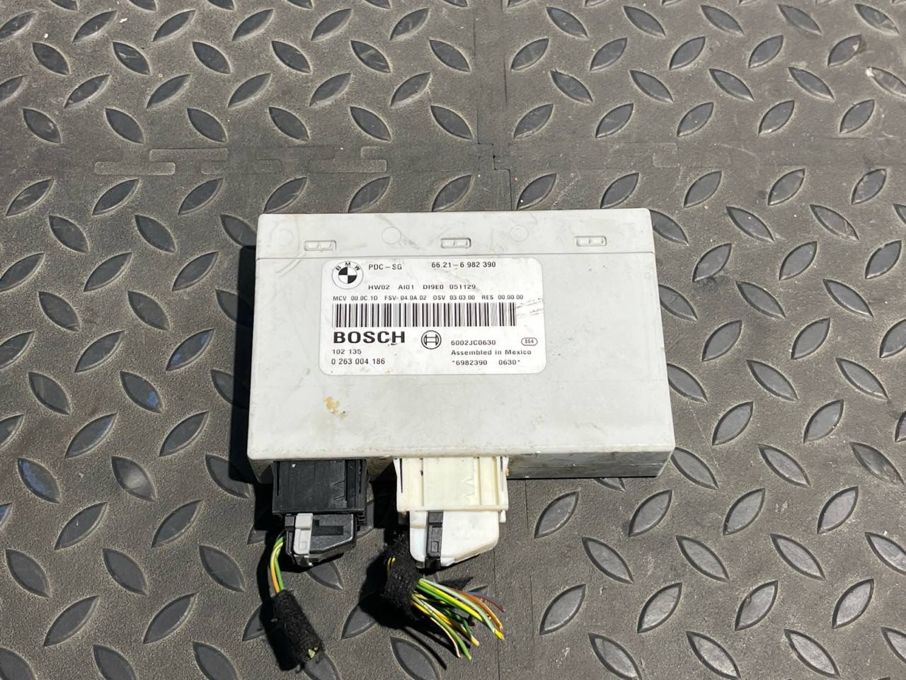 Блок управления парктроником BMW 3/E90 2004-2013