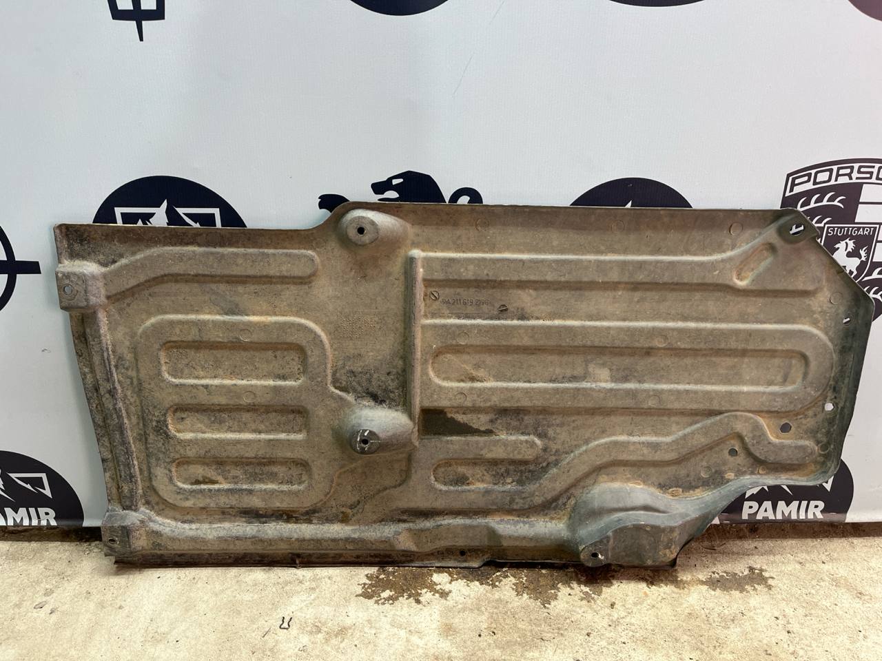 Защита антигравийная задняя левая Mercedes E/W211 2002-2009