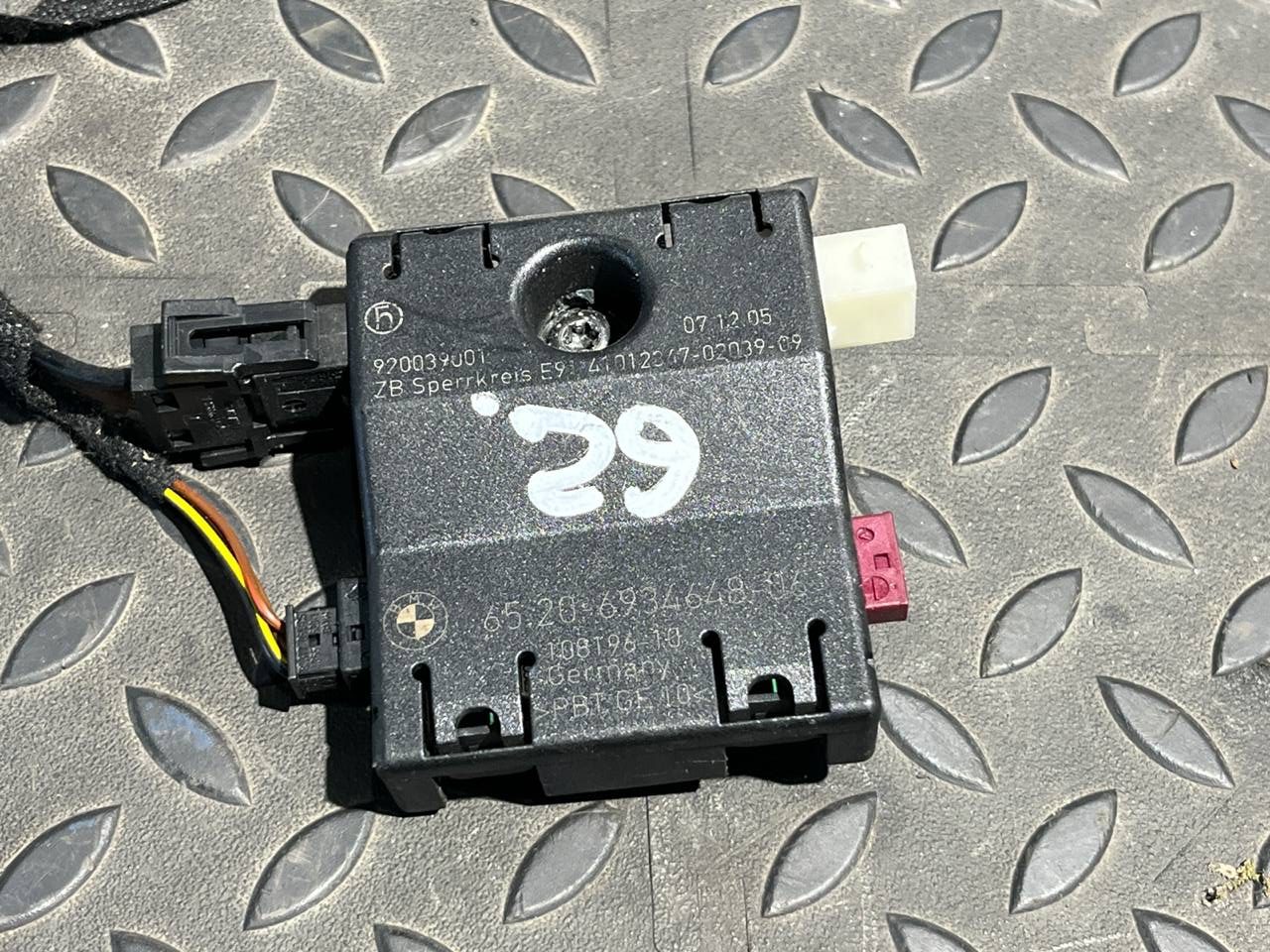 Антенна BMW 3/E90 2004-2013