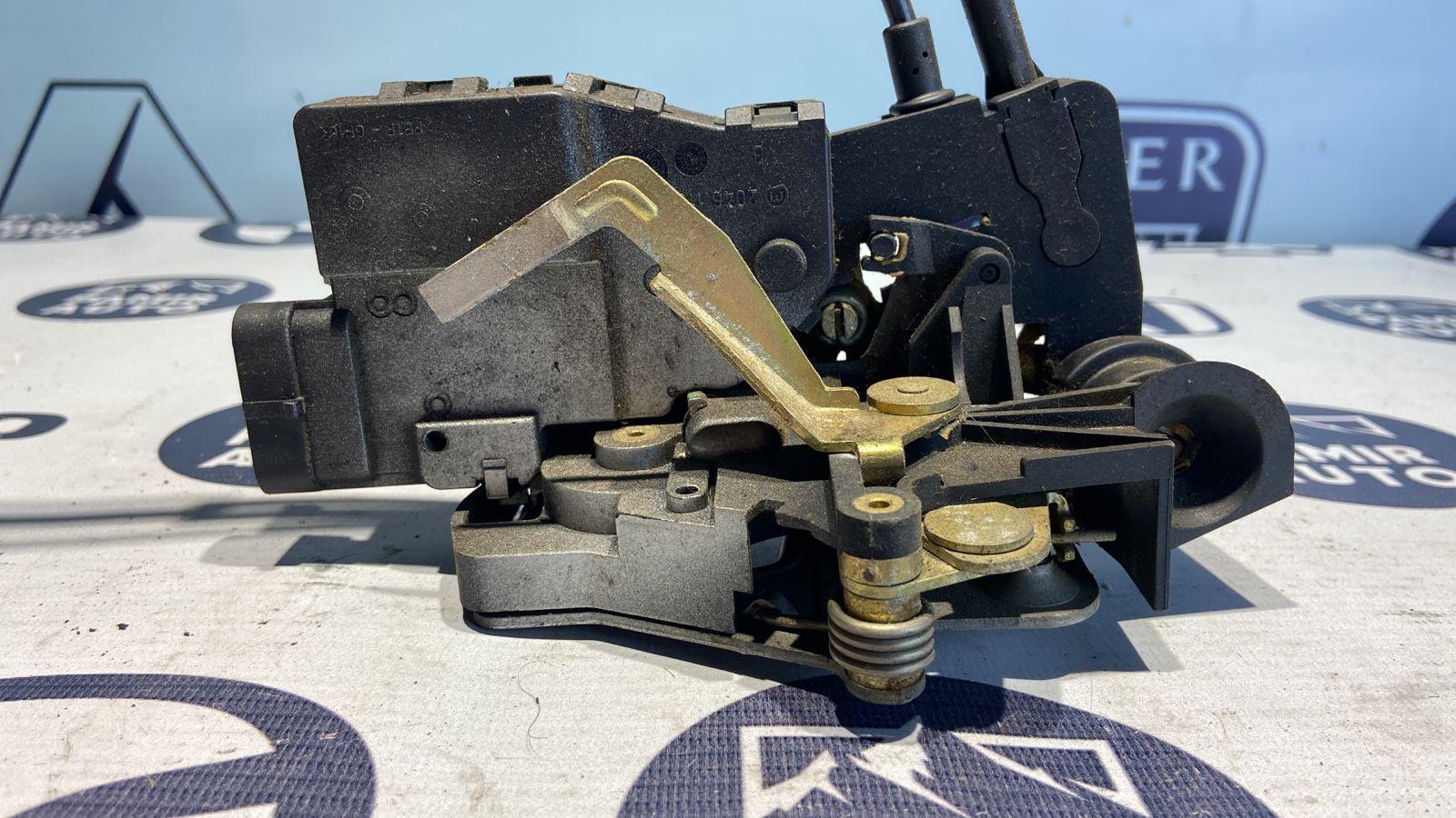 Замок двери задний левый Mercedes M/W163 1997-2005