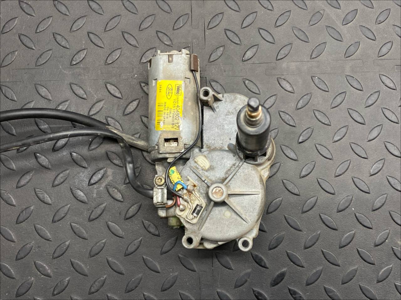 Моторчик стеклоочистителя задний правый Ford Transit 2000-2006