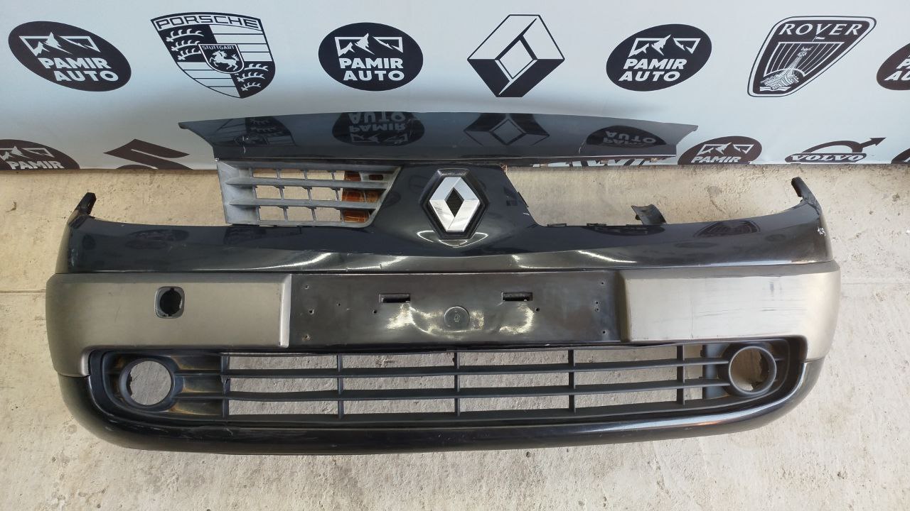 Бампер передний Renault Scenic/2 2003-2009
