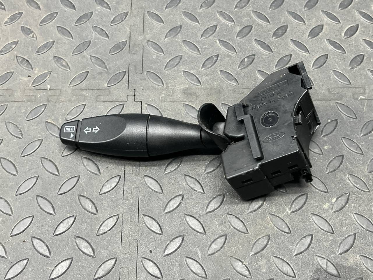 Переключатель поворотов Ford Mondeo/3 2000-2007