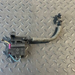 Моторчик шторки багажника BMW 3/E90 2004-2013