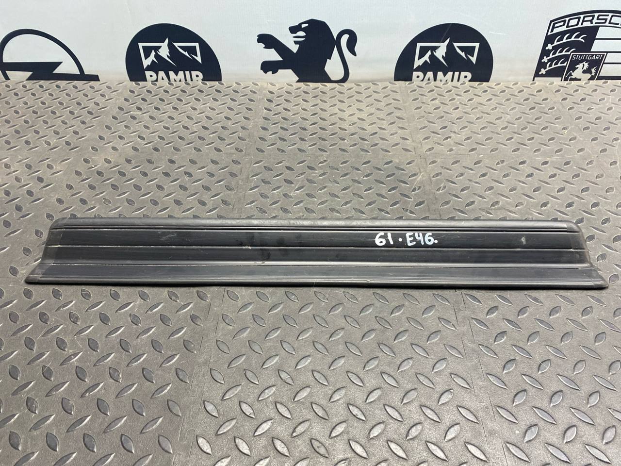 Накладка порога передняя левая BMW 3/E46 1998-2007