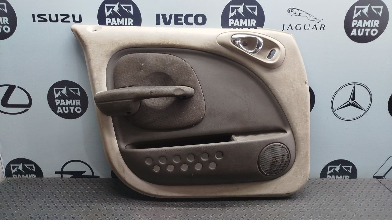 Обшивка двери передняя левая Chrysler PT Cruiser 2000-2010