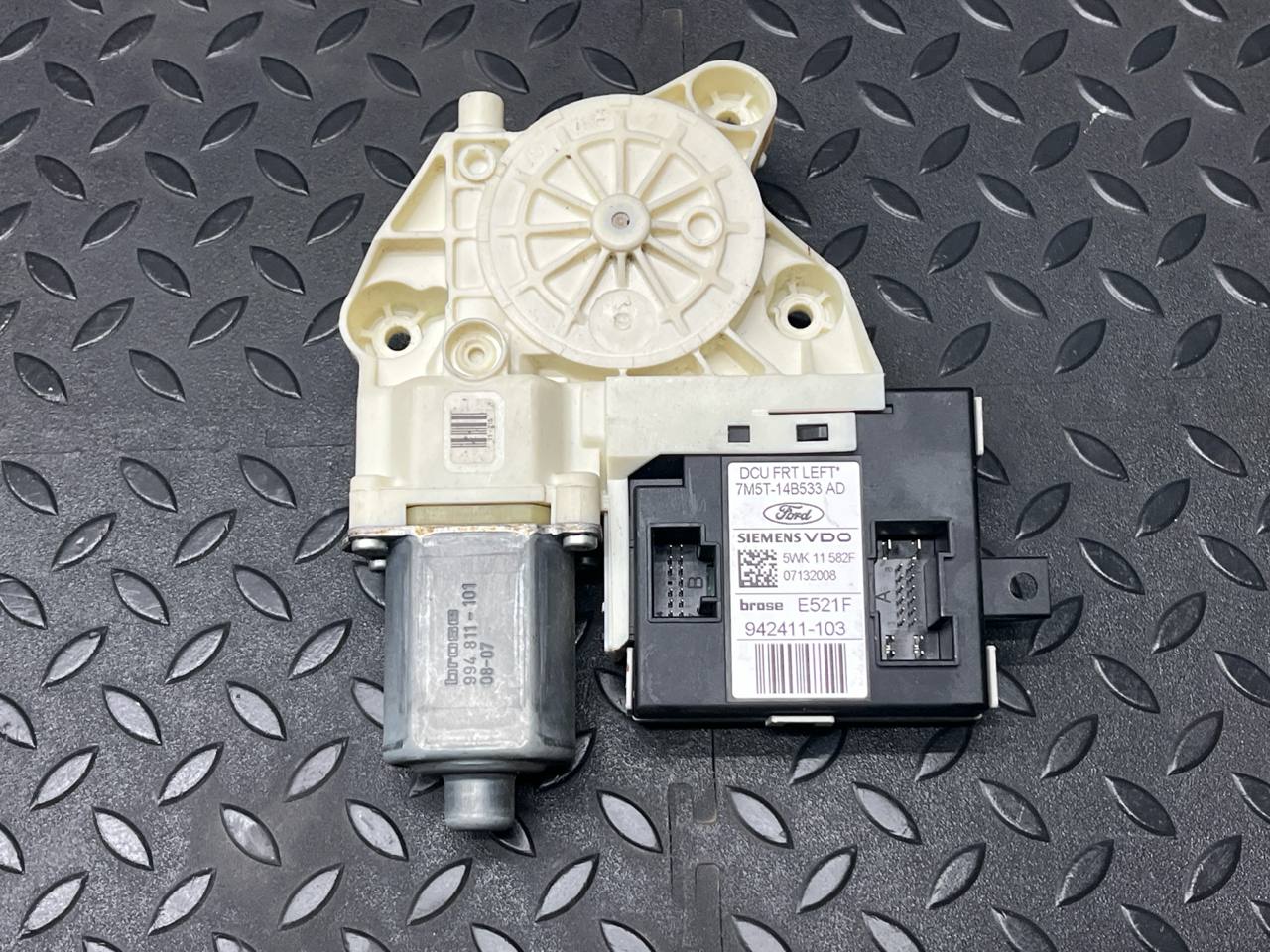 Моторчик стеклоподъемника передний левый Ford Focus/2 2004-2011