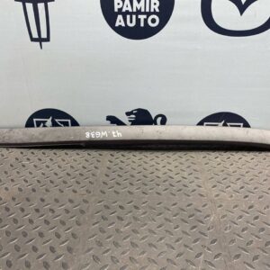 Молдинг лобового стекла левый Mercedes Vito/W638 1996-2003