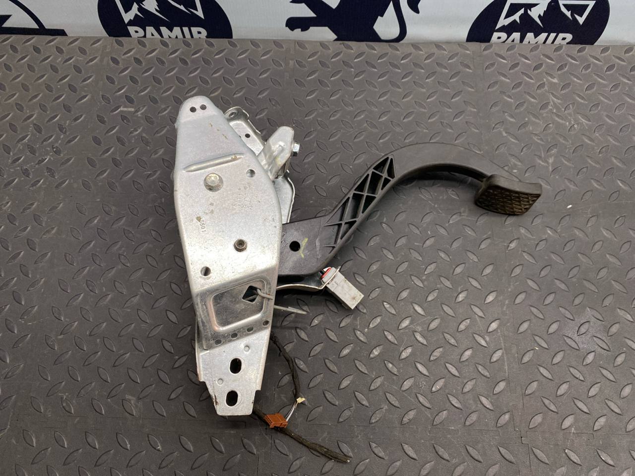 Педаль сцепления Opel Astra/H 2004-2014