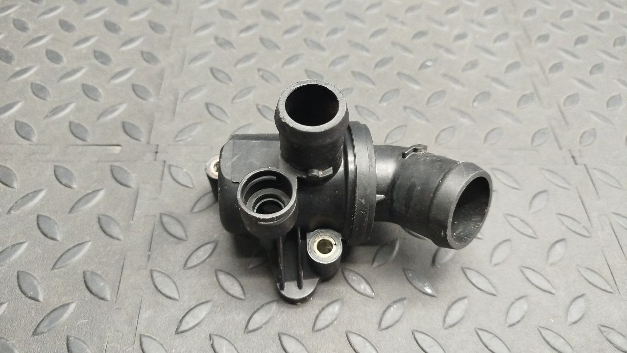 Корпус термостата Mercedes B/W245 2005-2011