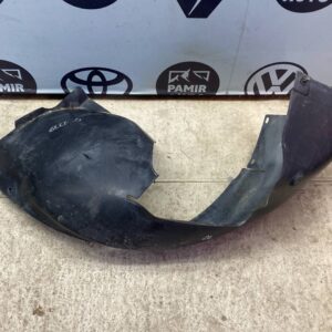 Локер (Подкрылок) передний правый Volkswagen Golf/5 2003-2009