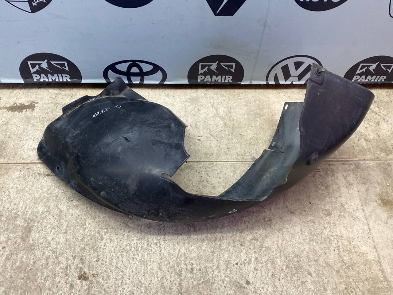 Локер (Подкрылок) передний правый Volkswagen Golf/5 2003-2009