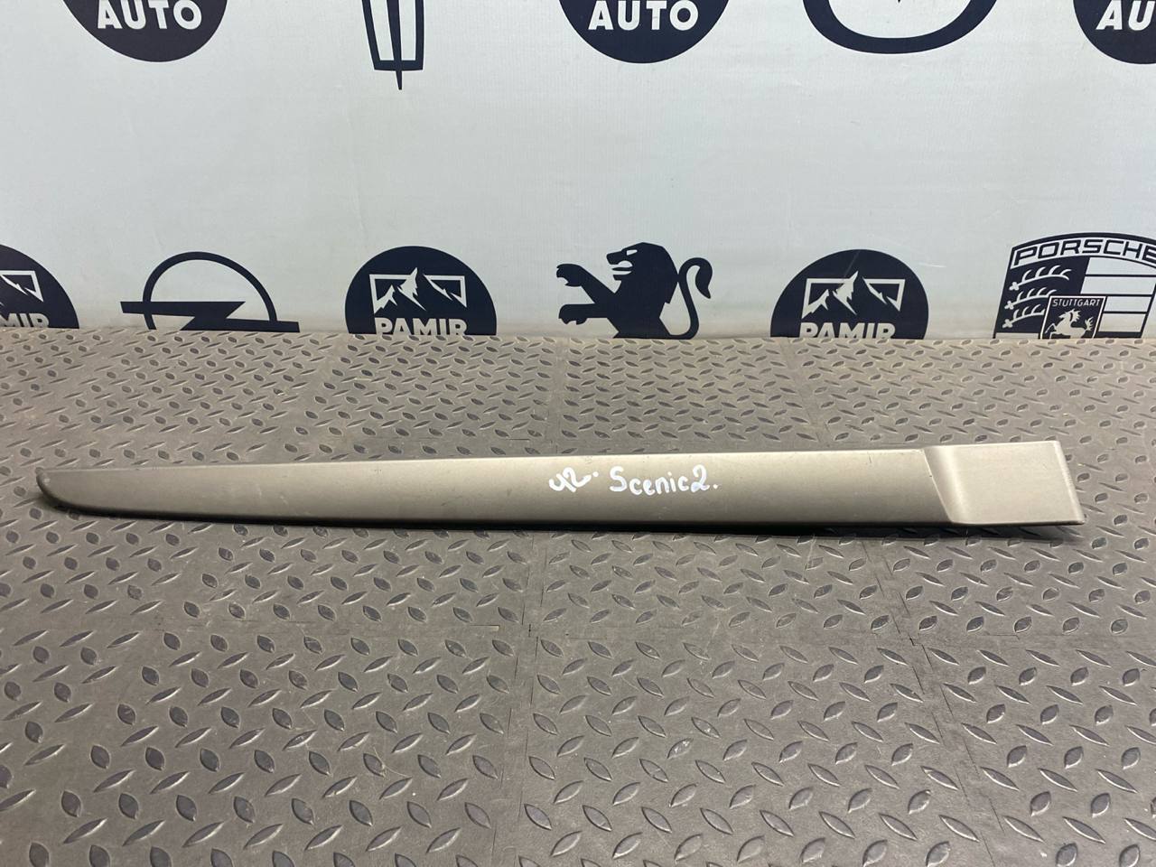 Молдинг двери задний правый Renault Scenic/2 2003-2009