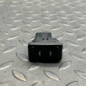 Кнопка стеклоподъемника Ford Focus/2 2004-2011