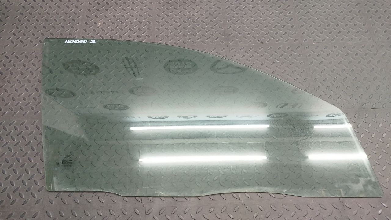 Стекло двери переднее правое Ford Mondeo/3 2000-2007