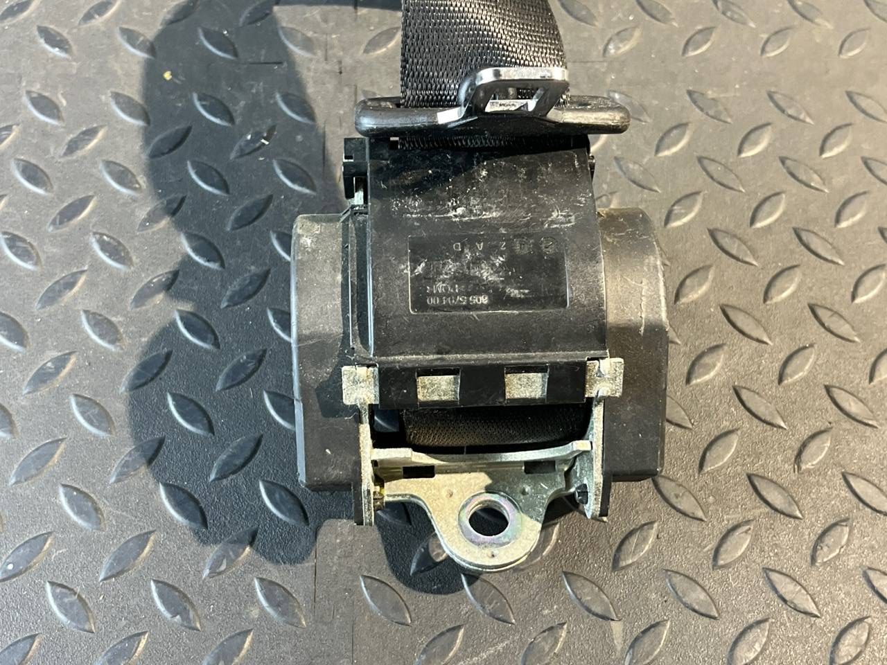 Ремень безопасности передний BMW 3/E90 2004-2013