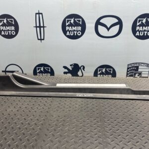 Накладка порога передняя правая Mercedes C/W203 2000-2008