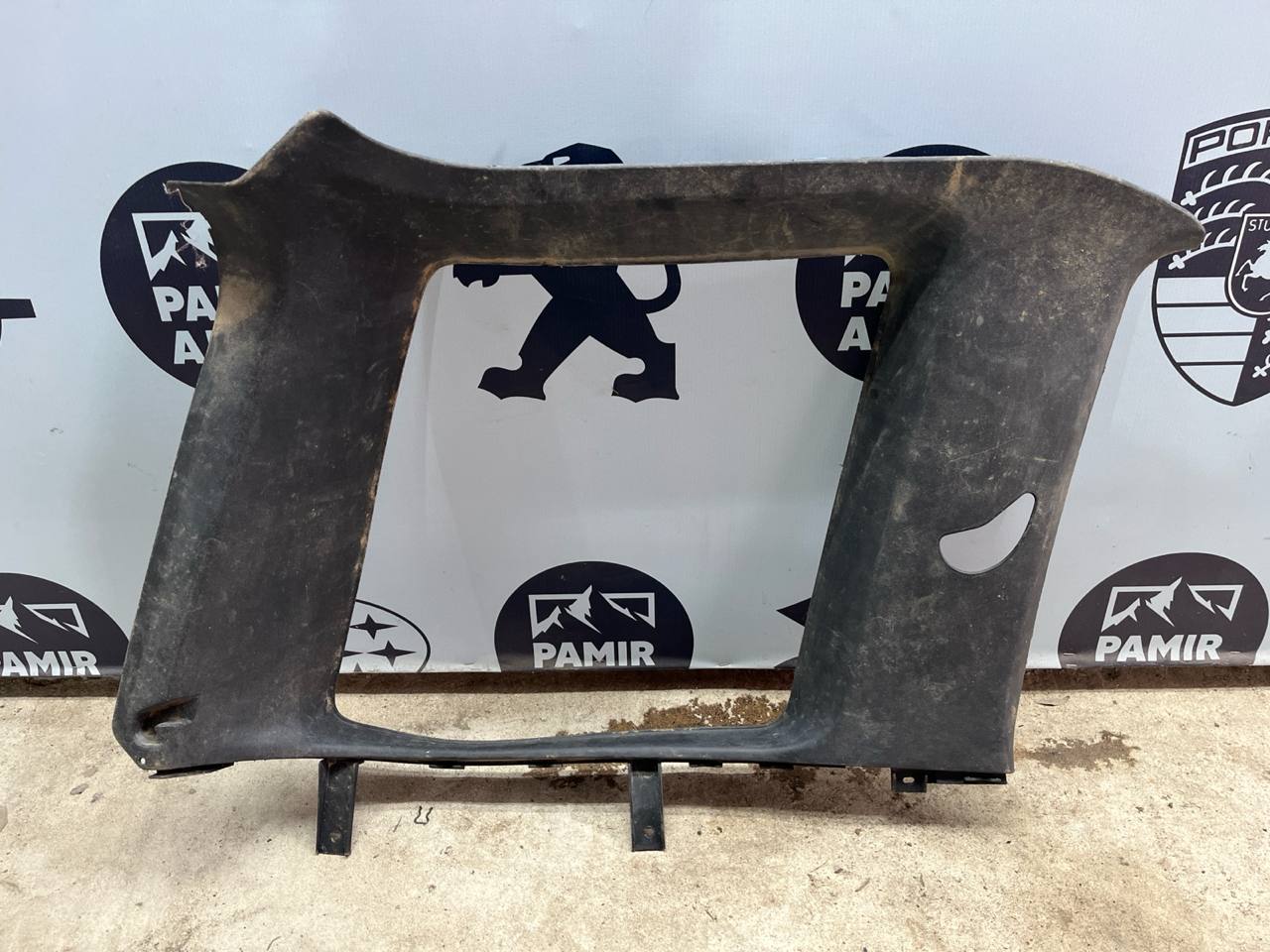 Обшивка багажника левая Land Rover Freelander 1998-2006