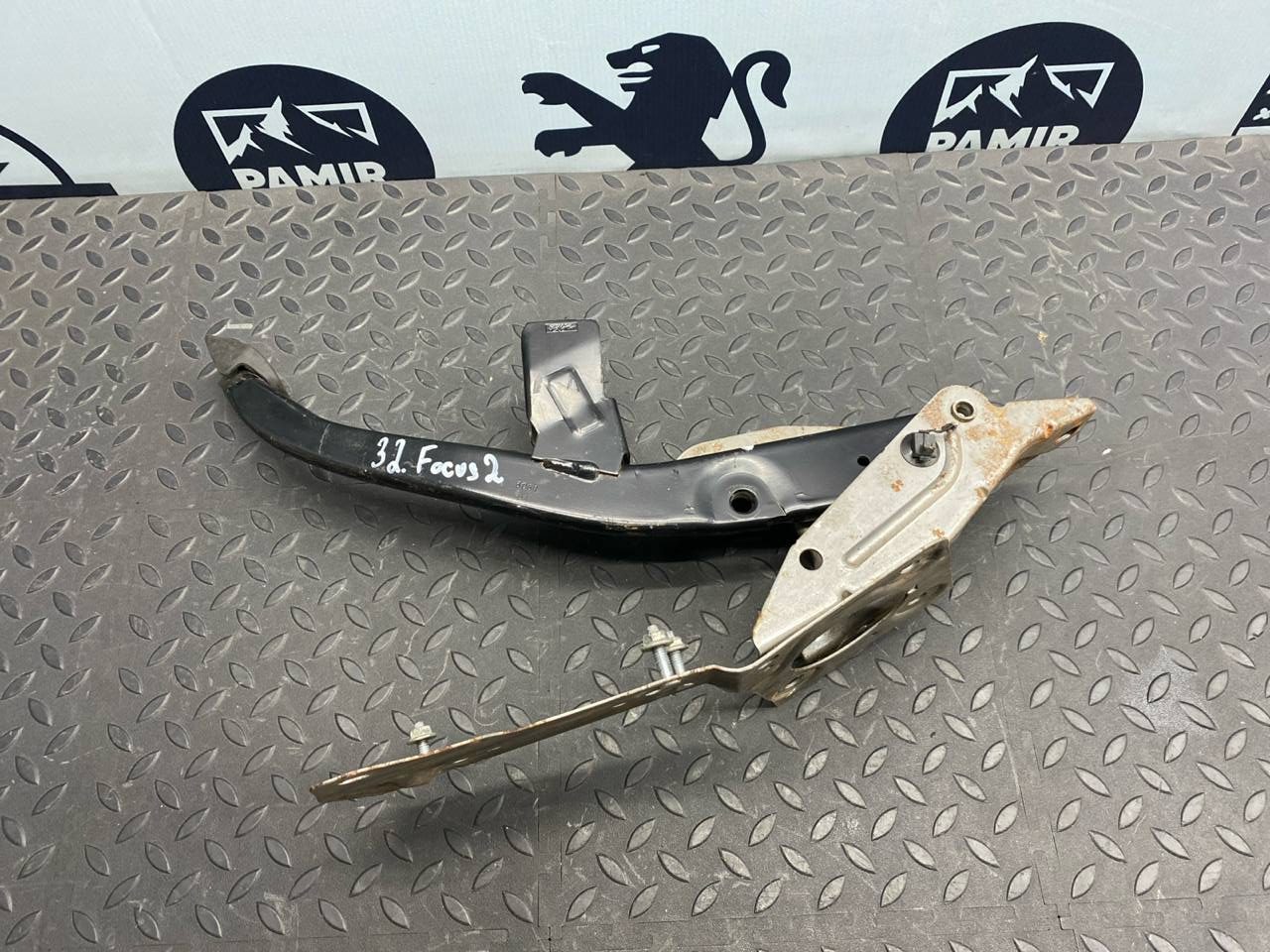 Педаль тормоза Ford Focus/2 2004-2011