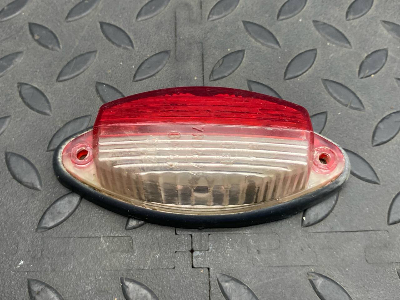 Повторитель поворота задний Ford Transit 2000-2006