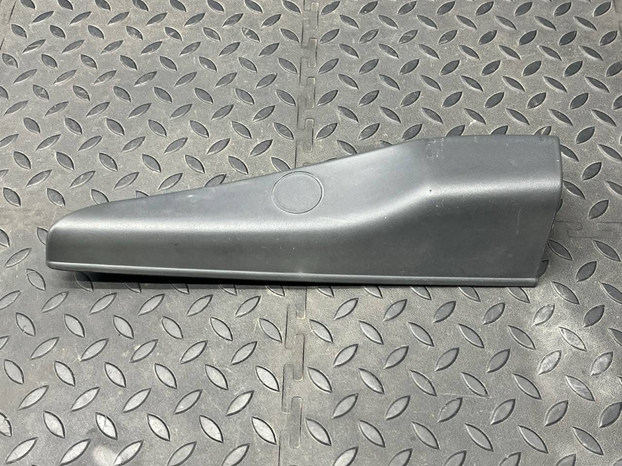 Накладка зеркала левая Peugeot Expert/2 2007-2016