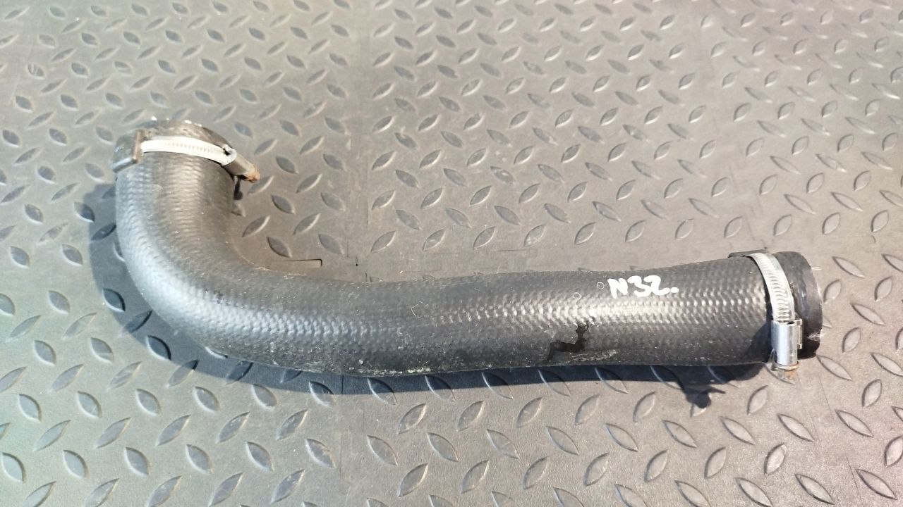 Патрубок интеркулера Opel Zafira/B 2005-2014