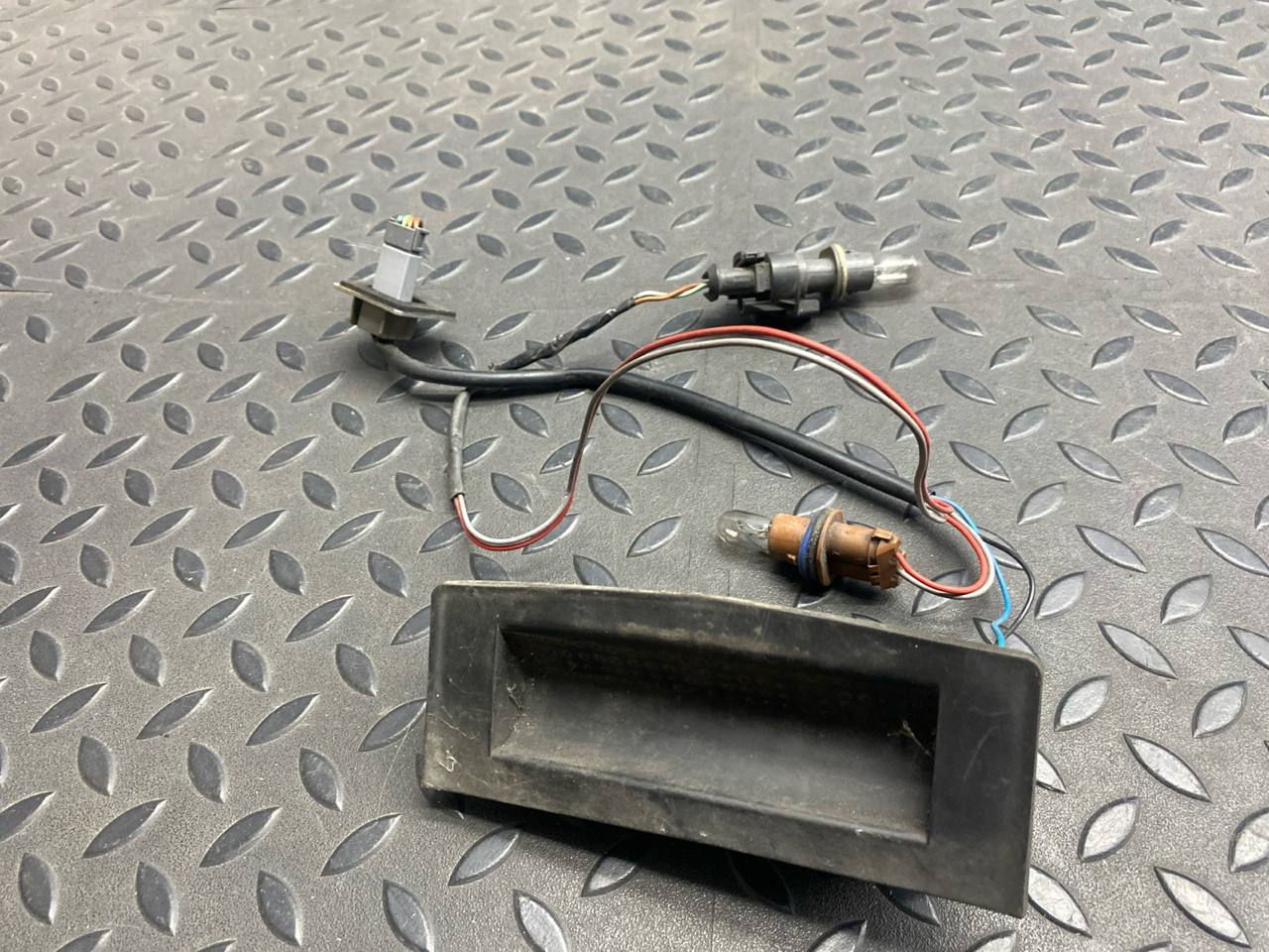 Ручка двери багажника Opel Zafira/B 2005-2014