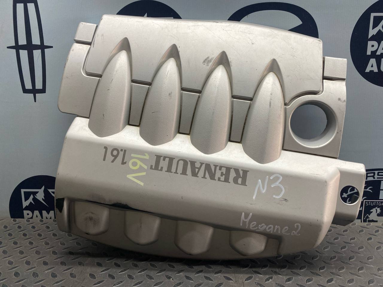 Крышка на двигатель (Декоративная) Renault Megane/2 2002-2009