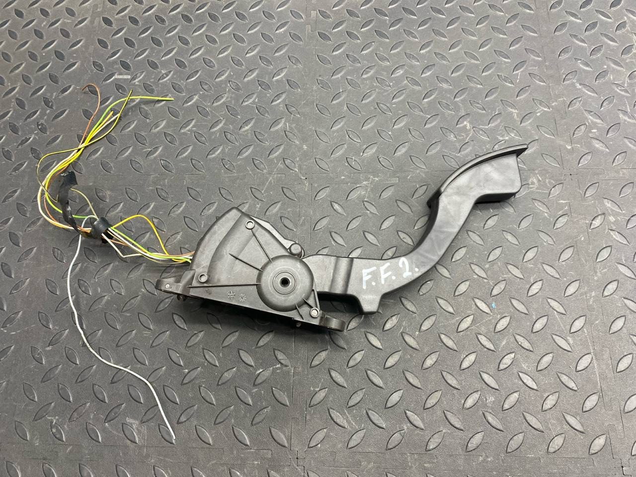 Педаль газа Ford Focus/2 2004-2011