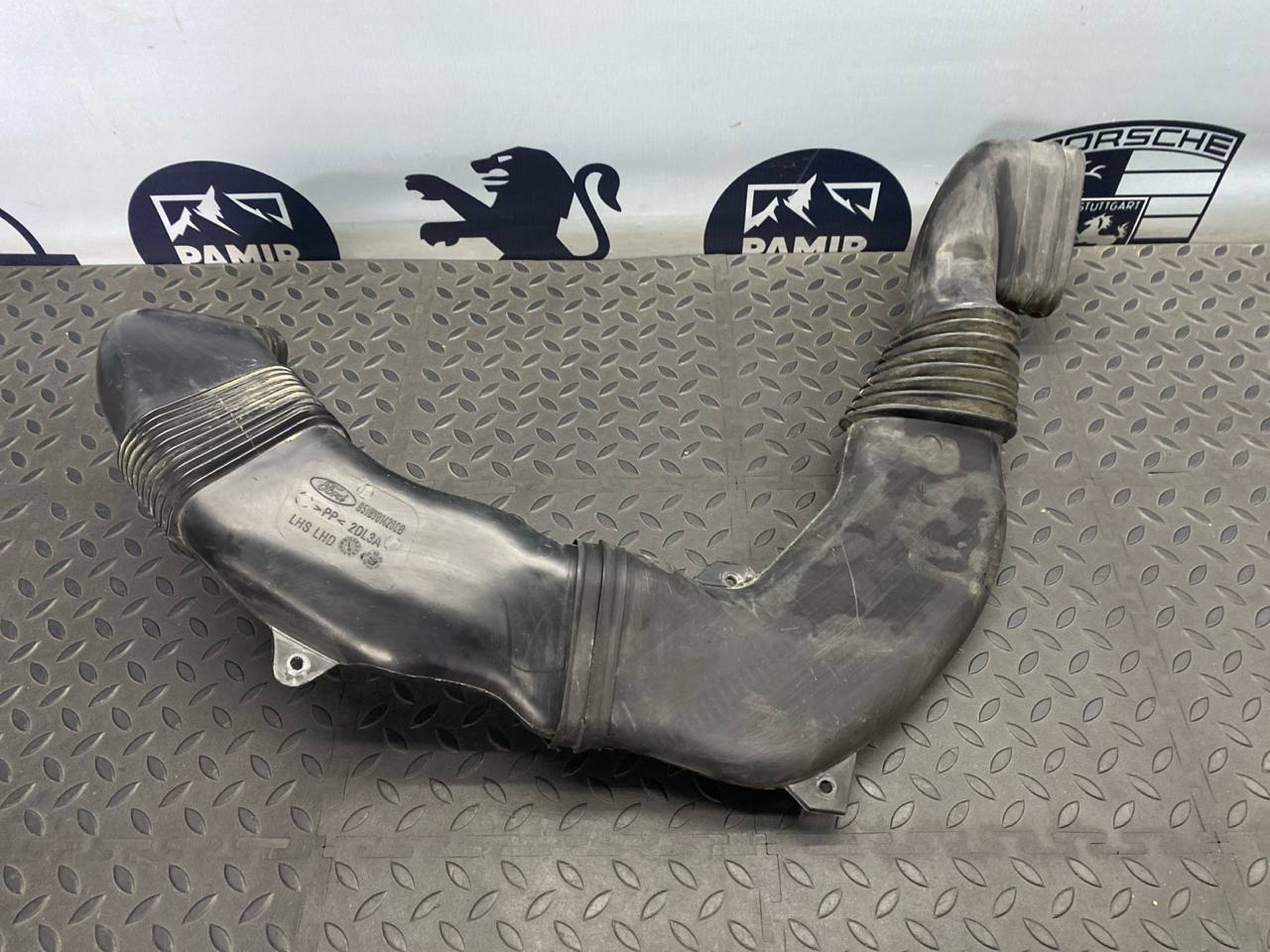 Воздуховод отопителя левый Ford Transit 2000-2006