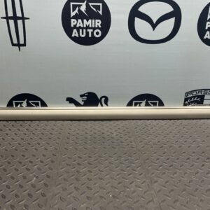 Молдинг двери передний правый C/W202 1993-2001